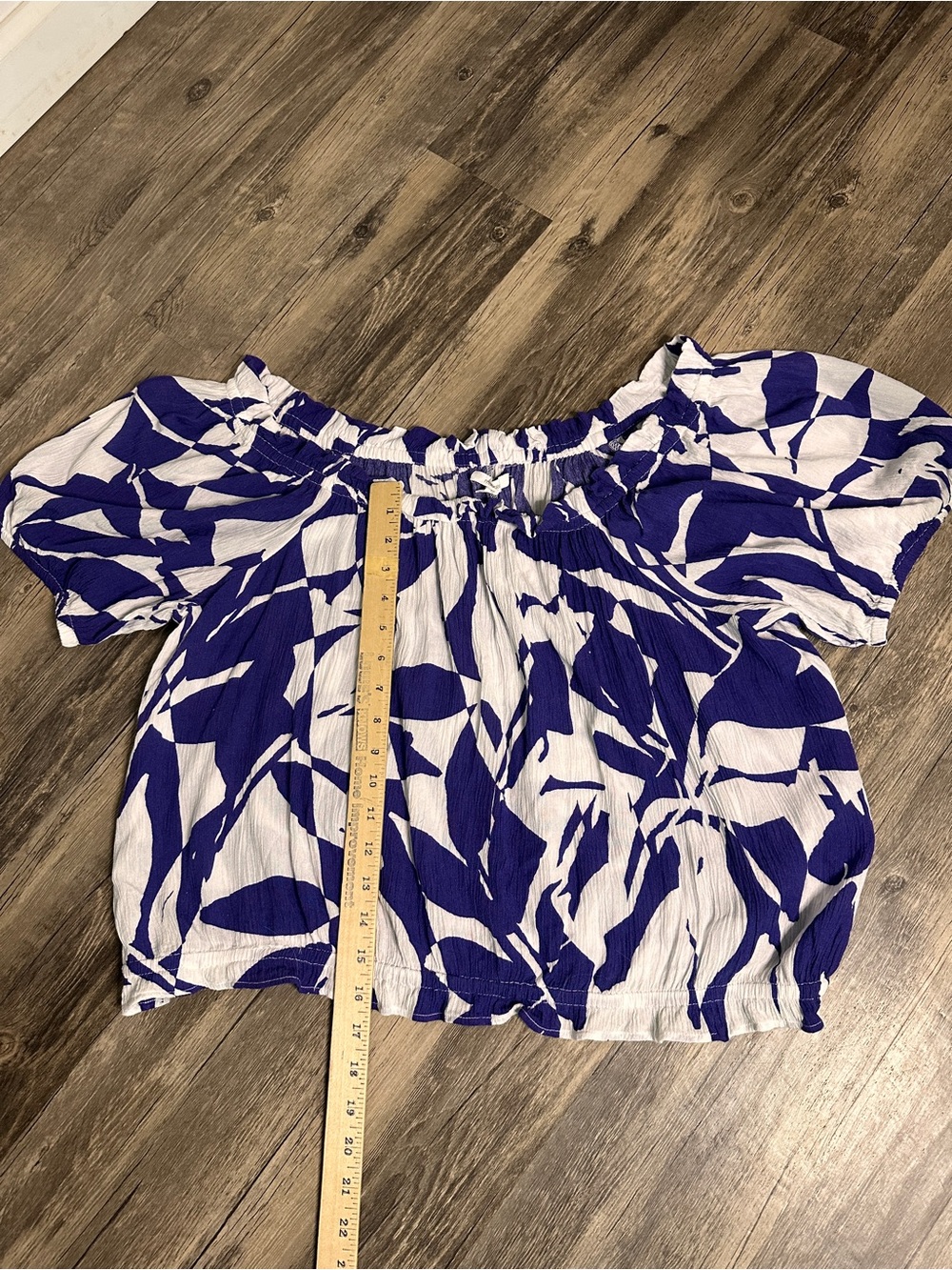 Maurices‎ Purple and White Printed Puff-Sleeve Blouse off the shoulder - Picture 10 of 12